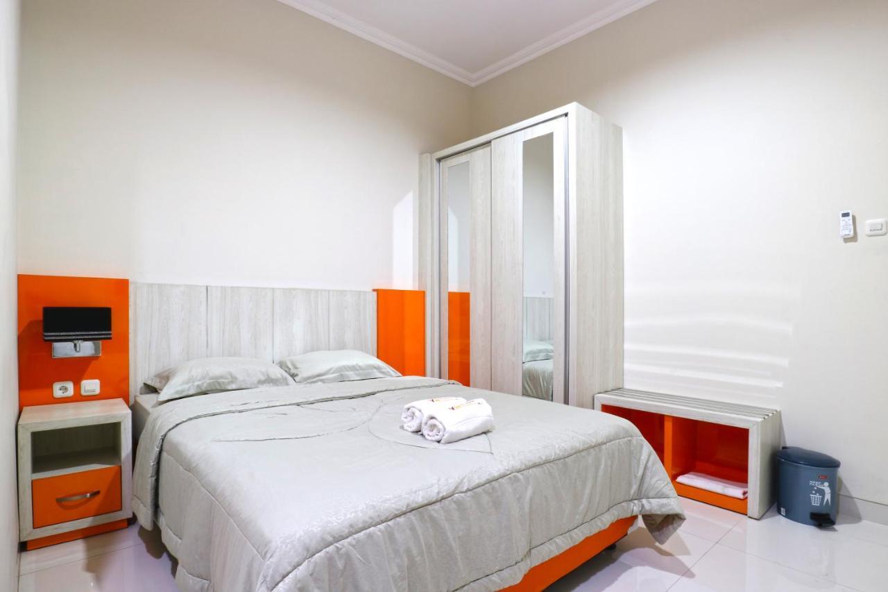 Velozip Kos Exclusive Appartement Surabaya Buitenkant foto
