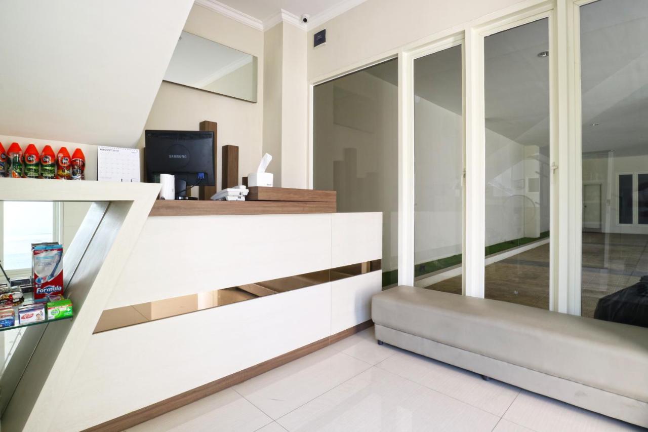 Velozip Kos Exclusive Appartement Surabaya Buitenkant foto